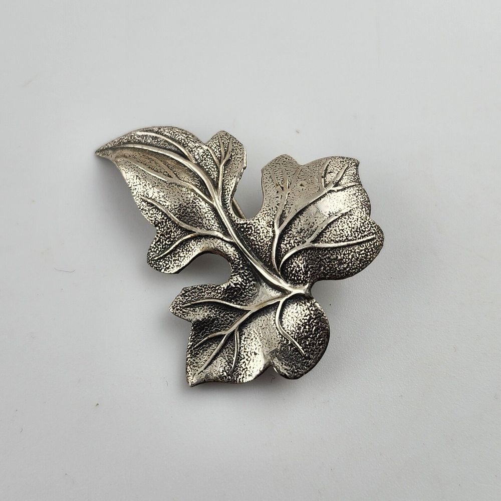 Vintage Sterling Leaf Brooch 925‎